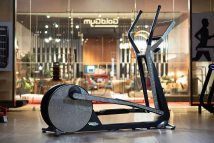 Эллиптический тренажер TECHNOGYM Cross Personal (+ Swarovski)